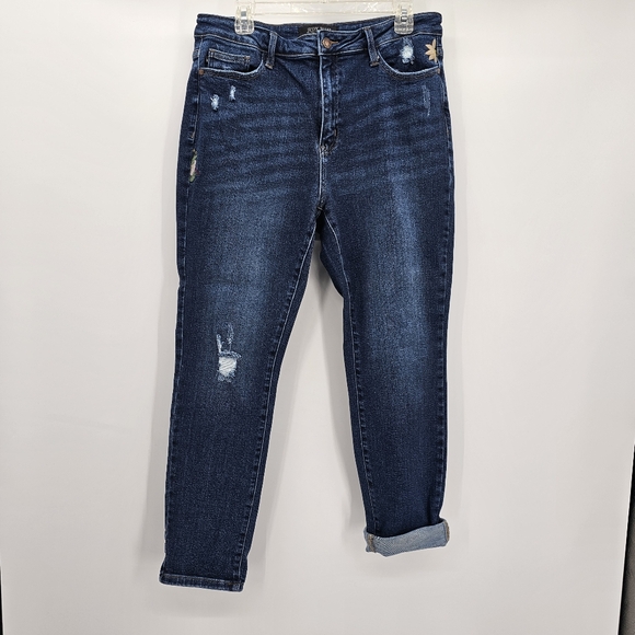 Judy Blue Denim - Judy Blue embroidered boyfriend fit jeans women's size 15 (32)